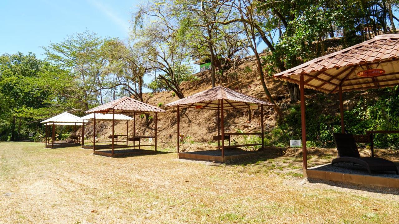 Hotel Poza Blanca Lodge San Mateo Екстериор снимка