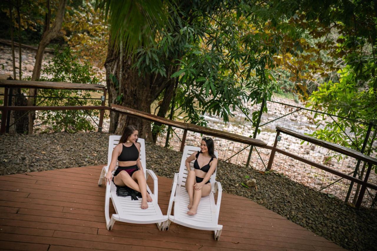 Hotel Poza Blanca Lodge San Mateo Екстериор снимка