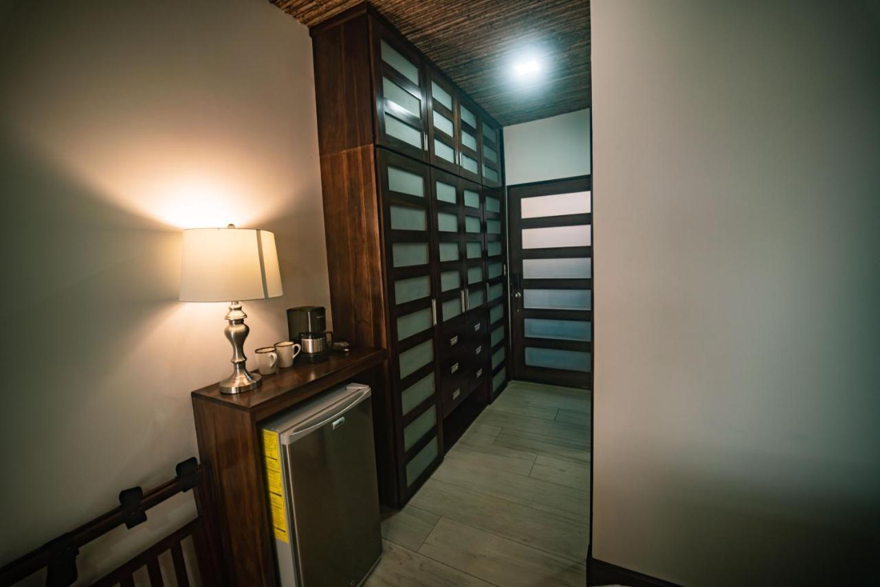 Hotel Poza Blanca Lodge San Mateo Екстериор снимка